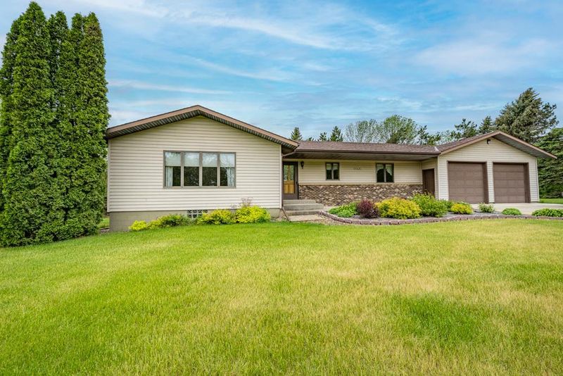 39621 Yellow Pine Dr, Sauk Centre, MN 56378