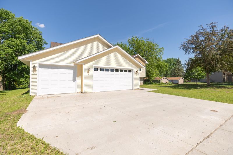 400 S 4th St, Le Sueur, MN 56058