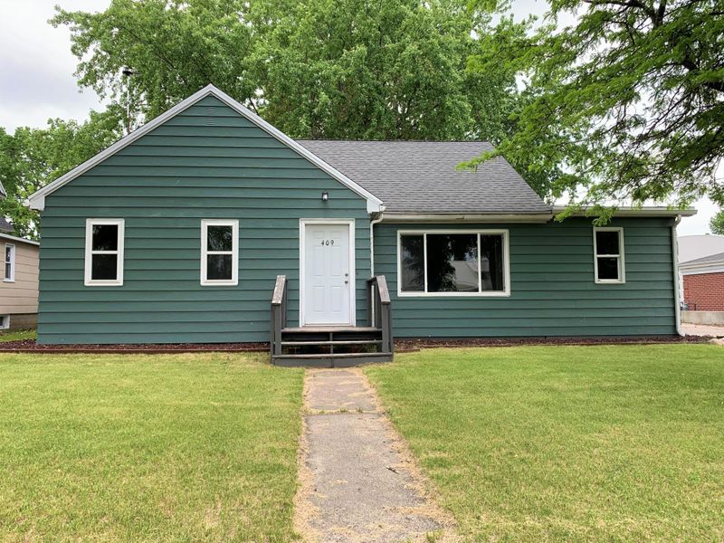 409 Fergus Ave, Henning, MN 56551