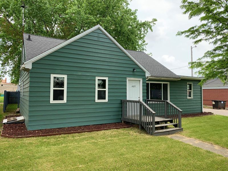 409 Fergus Ave, Henning, MN 56551