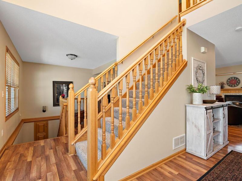 6657 Lacasse Cir, Lino Lakes, MN 55038