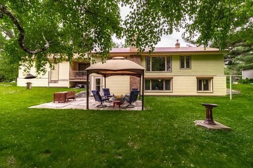 1663 Victoria Rd S, Mendota Heights, MN 55118