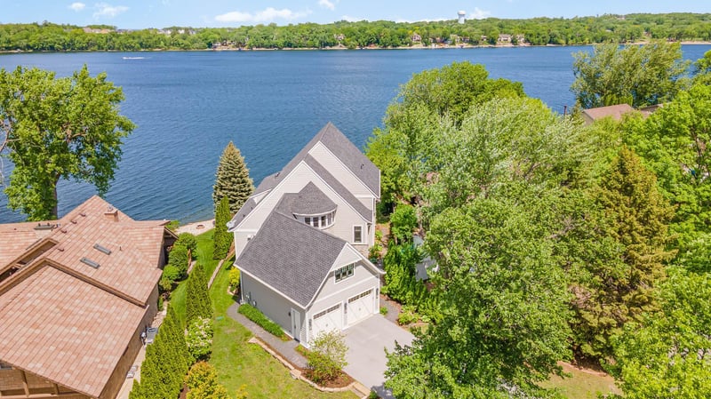 5388 Fairlawn Shores Trl SE, Prior Lake, MN 55372