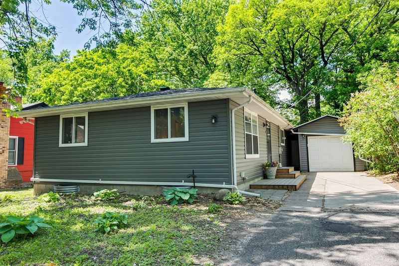 1056 S Shore Dr, Forest Lake, MN 55025