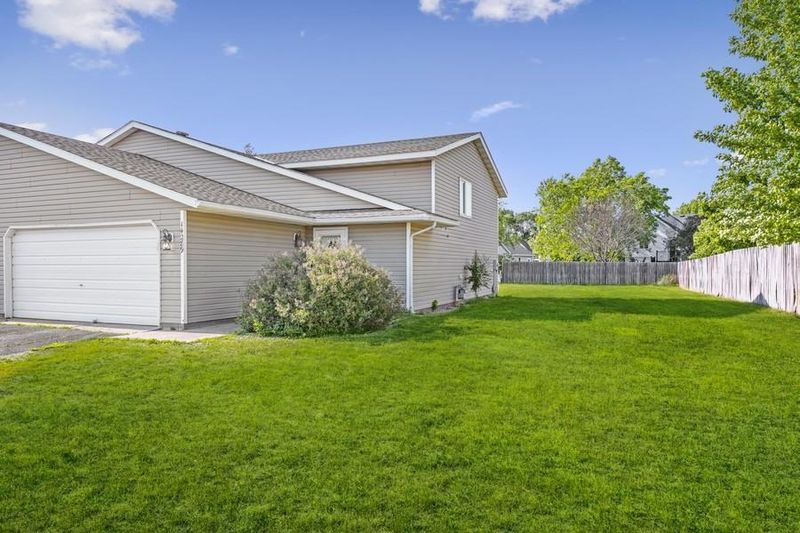 14289 River St, Becker, MN 55308