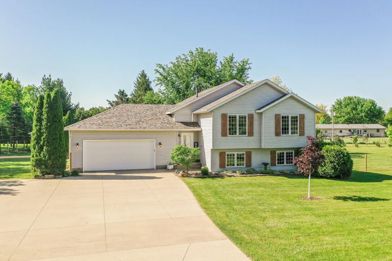 5122 Shannon Valley Ln SE, Rochester, MN 55904