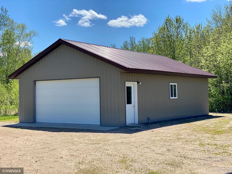 17653 Birch Dr NW, Angle Inlet, MN 56711