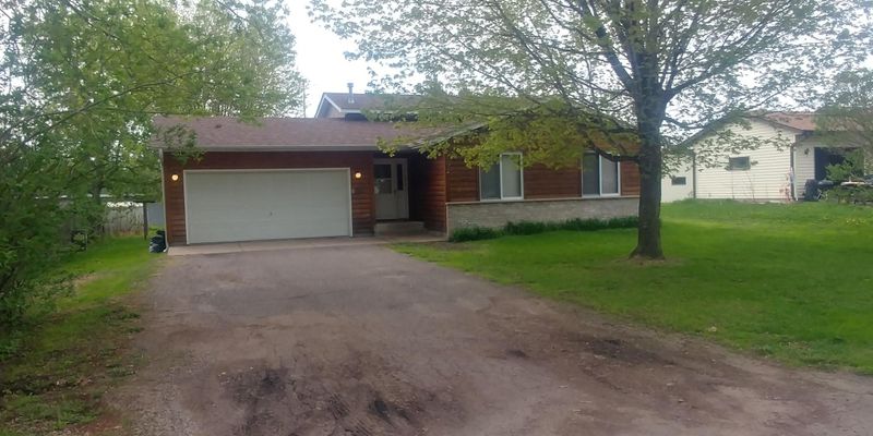 201 Ferndale Dr S, Braham, MN 55006