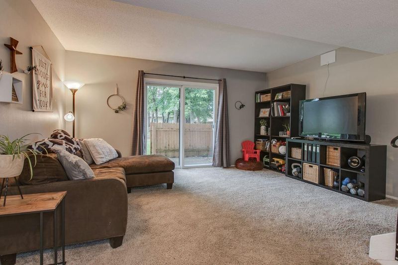 4133 W 125th St #6, Savage, MN 55378