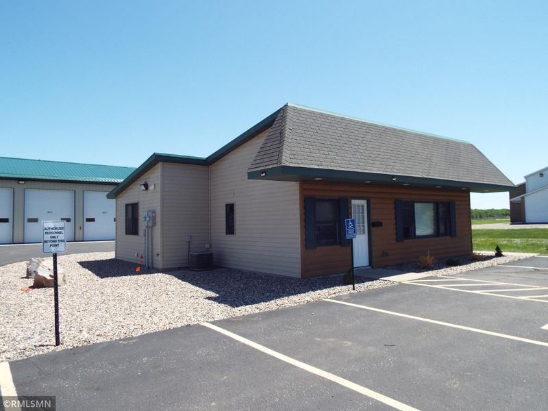1611 15th St SE, Willmar, MN 56201
