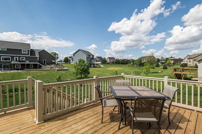 2005 Shannon Oaks Blvd NE, Rochester, MN 55906