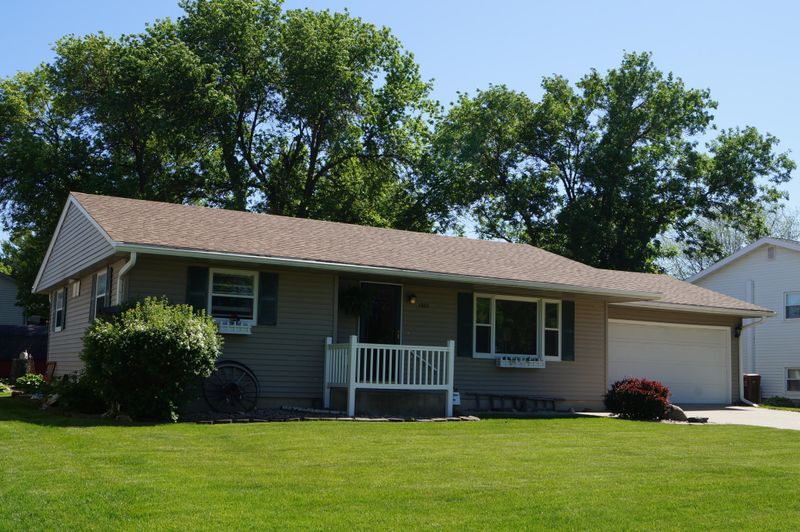 1303 22nd Ave SW, Austin, MN 55912