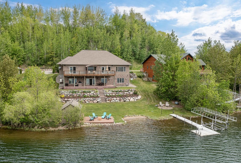 124 Eagle Pointe Rd, Coleraine, MN 55722
