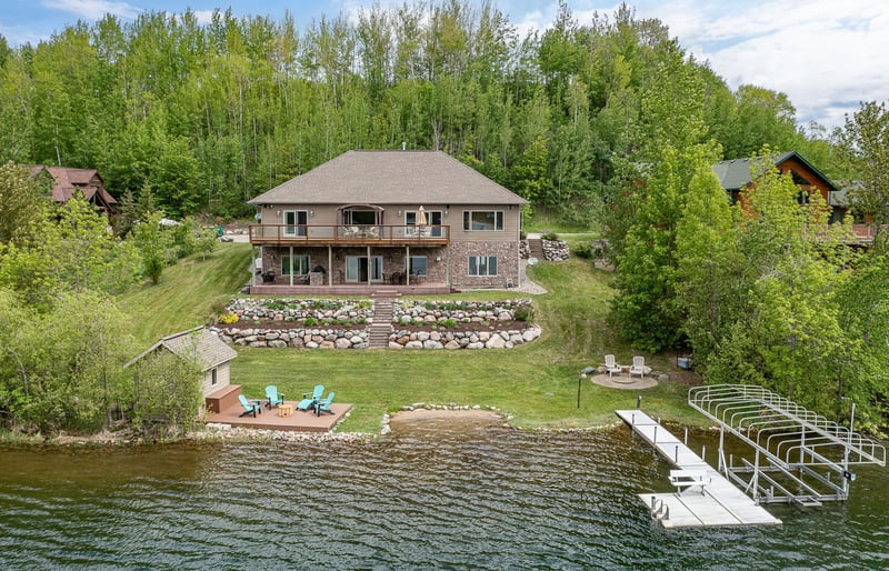124 Eagle Pointe Rd, Coleraine, MN 55722