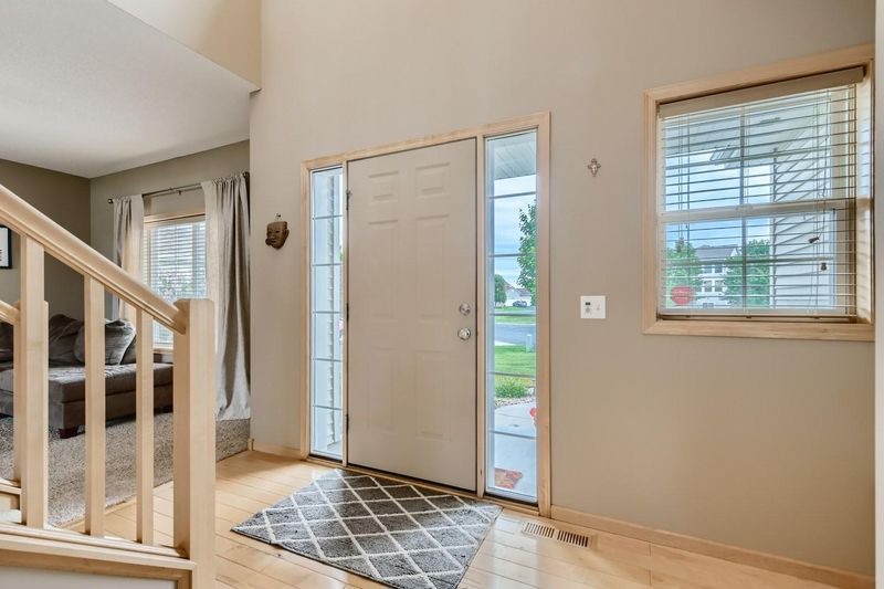 1655 Fox Rn, Shakopee, MN 55379