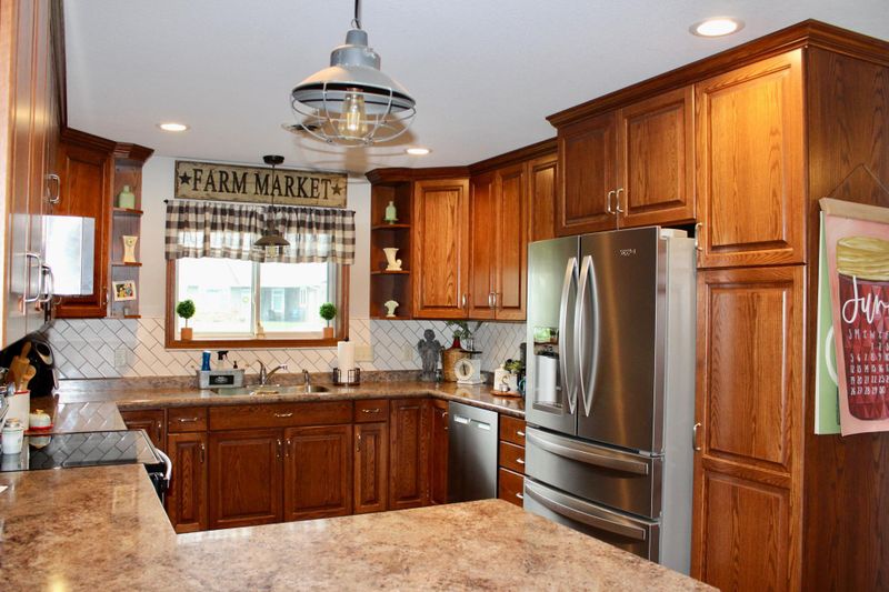 631 4th Ave SW, Blooming Prairie, MN 55917