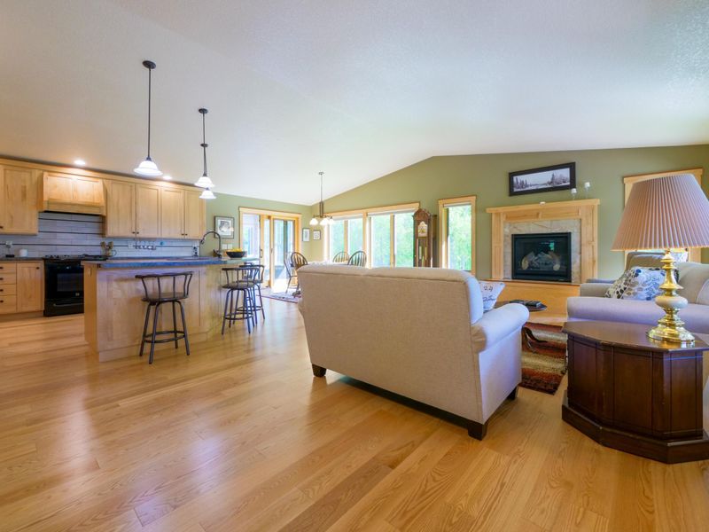 7909 E Lake Carlos Dr NE, Carlos, MN 56319