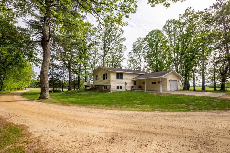 347 10th Ave, Clear Lake, WI 54005