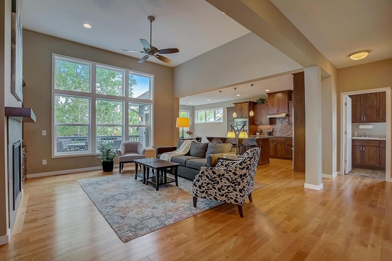 14237 Shore Crest Dr NW, Prior Lake, MN 55372