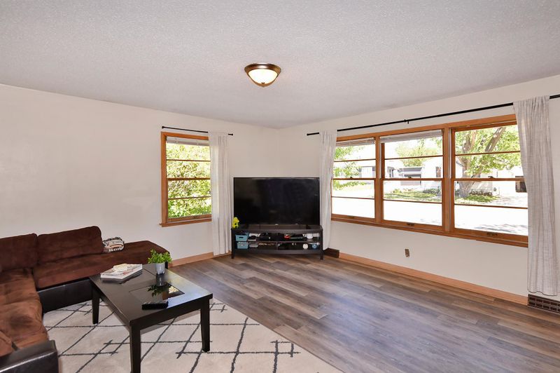 116 7th Ave NE, Waseca, MN 56093