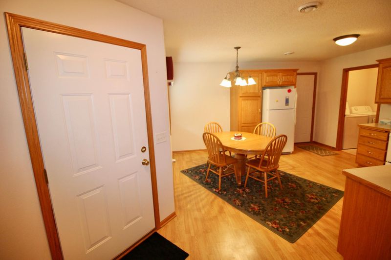 1302 Heritage Ln, Waite Park, MN 56387