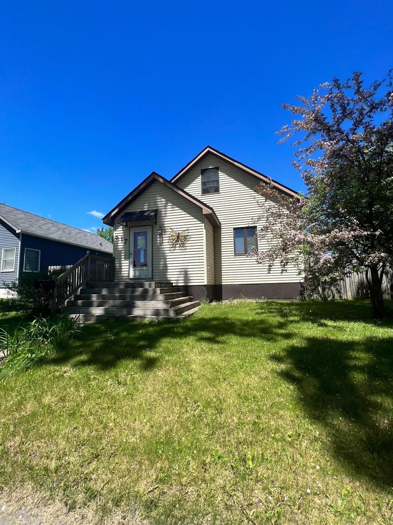 617 12th St S, Virginia, MN 55792
