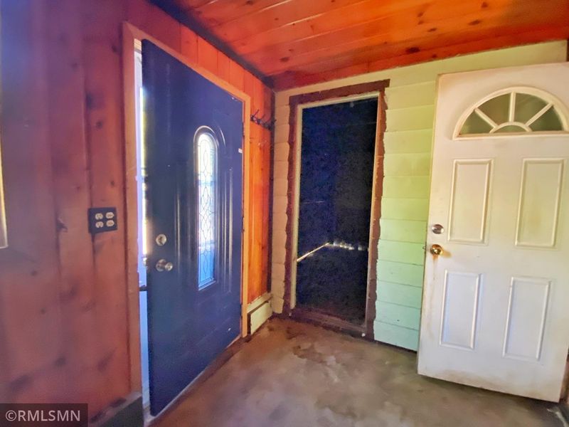 620 SW 4th St, Grand Rapids, MN 55744