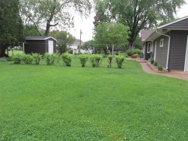 304 19th St SW, Austin, MN 55912