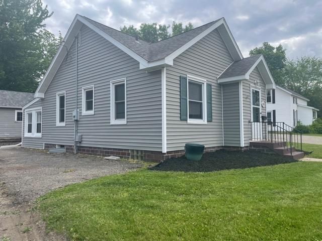 608 2nd St NW, Waseca, MN 56093