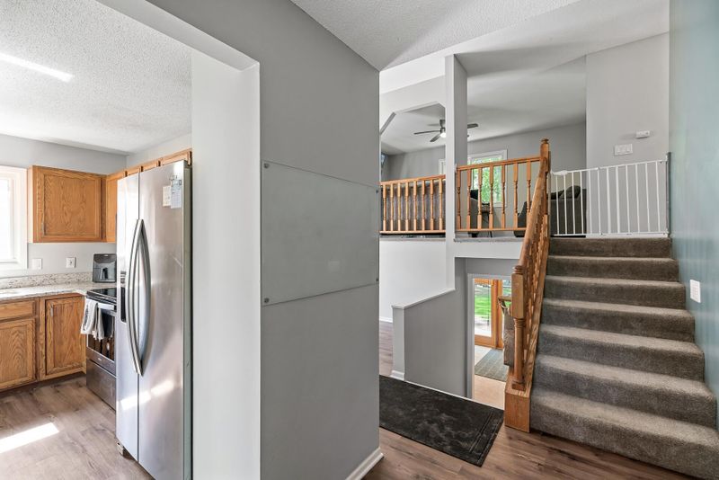 956 104th Ave NW, Coon Rapids, MN 55433