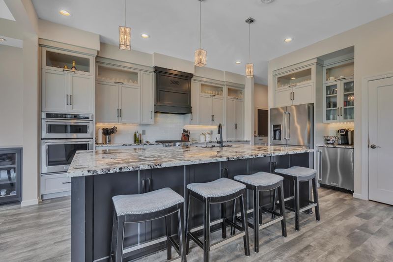 1004 Providence Ln, Sartell, MN 56377