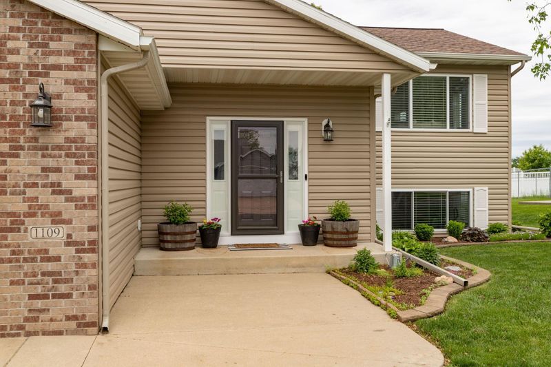1109 3rd St SE, Kasson, MN 55944