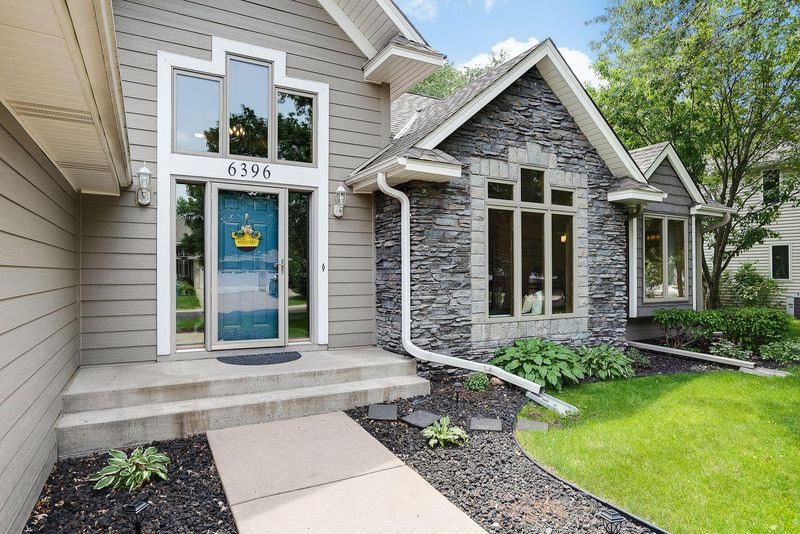 6396 Painted Turtle Rd, Lino Lakes, MN 55014