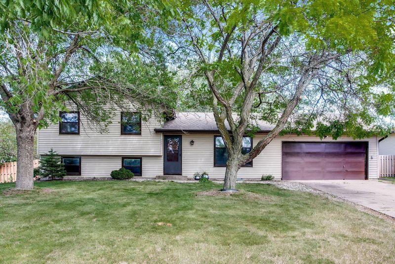 7891 Ideal Ave S, Cottage Grove, MN 55016