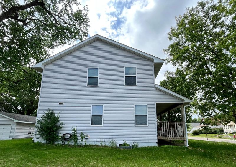 2549 4th St NE, Minneapolis, MN 55418