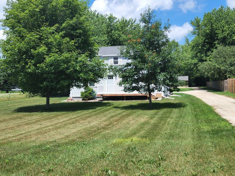 58268 220th St, Austin, MN 55912