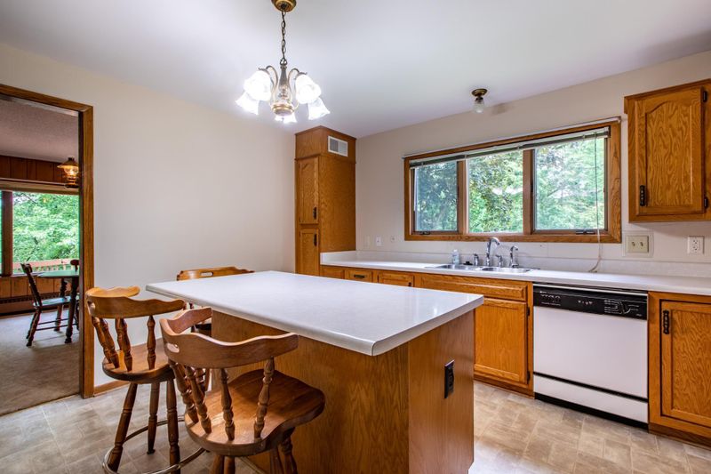 1710 35th St NE, Rochester, MN 55906