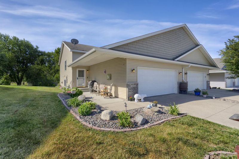 330 2nd St NW, Mayer, MN 55360