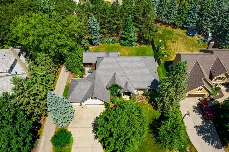 1345 Meadow Ave, Shoreview, MN 55126