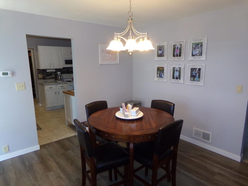 605 E 1st St N, Truman, MN 56088
