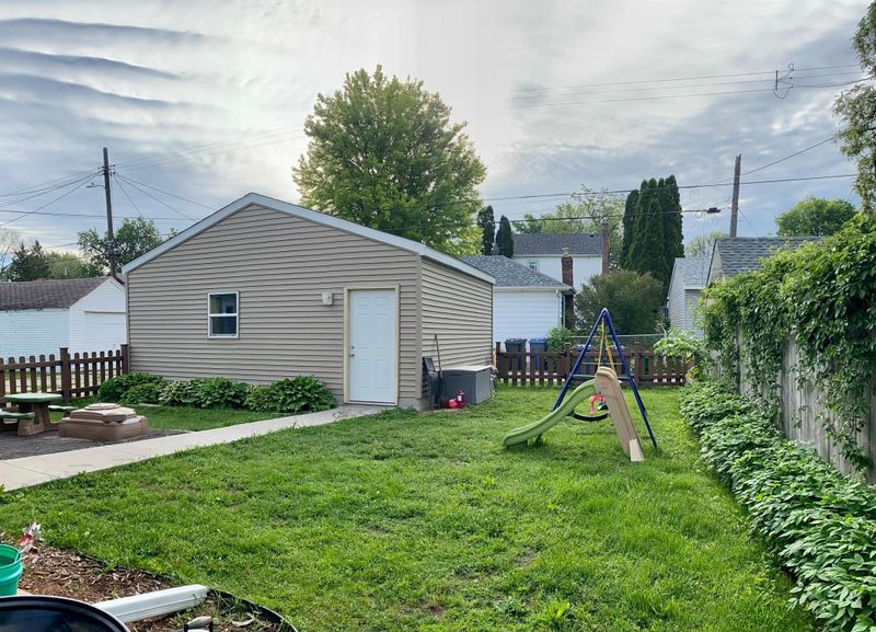 4053 30th Ave S, Minneapolis, MN 55406