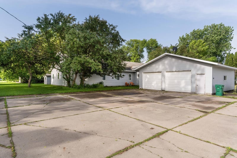 103 Sha St, Foxhome, MN 56543