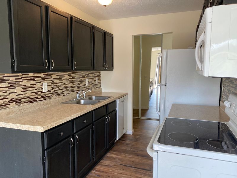 4442 Cedar Lake Rd S #1, Saint Louis Park, MN 55416