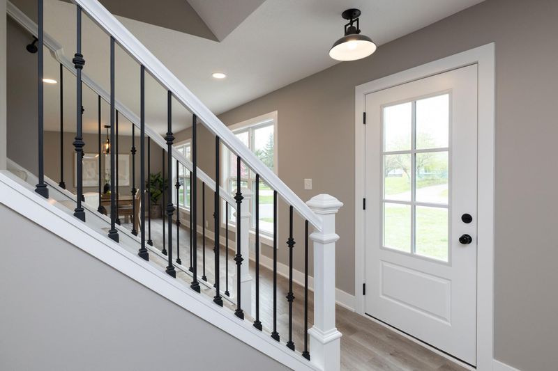 1745 Kyllo Ln, Eagan, MN 55122