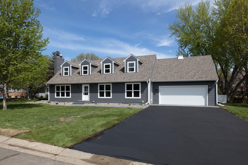 1745 Kyllo Ln, Eagan, MN 55122