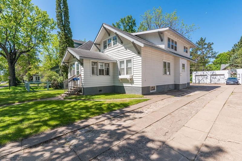 707 N 7th St, Brainerd, MN 56401