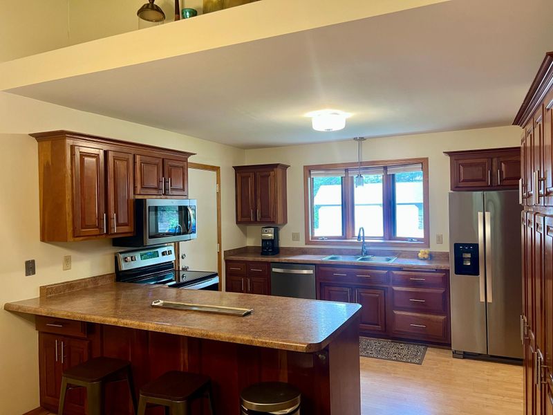 362 Colleen Dr, Vadnais Heights, MN 55127
