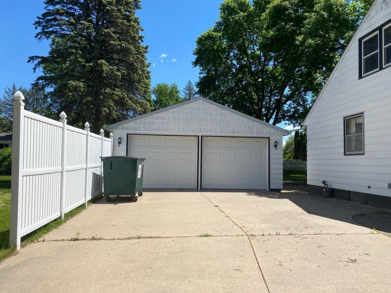 108 13th Ave N, Princeton, MN 55371