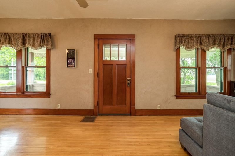 32066 360th St, Le Sueur, MN 56058