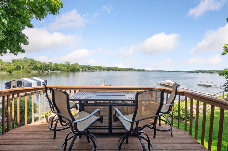 3520 Tuxedo Rd, Mound, MN 55364